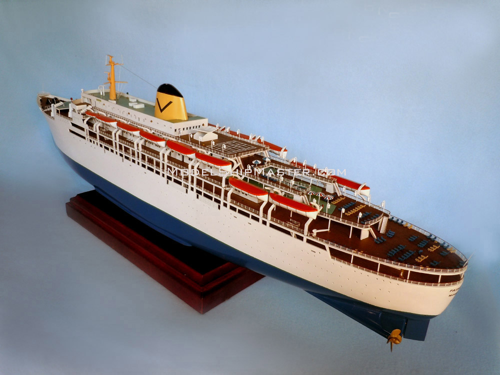 FAIRSTAR ship model