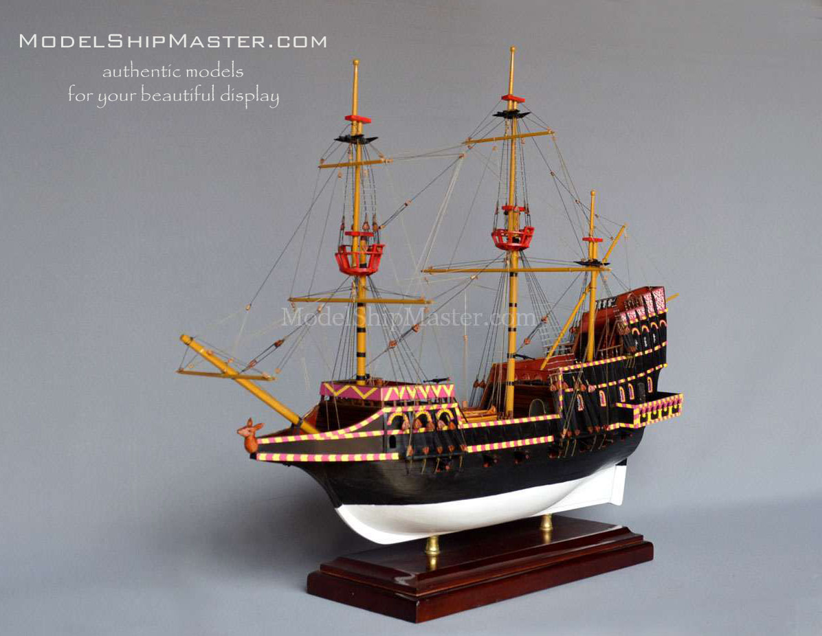 GOLDEN HINDE model