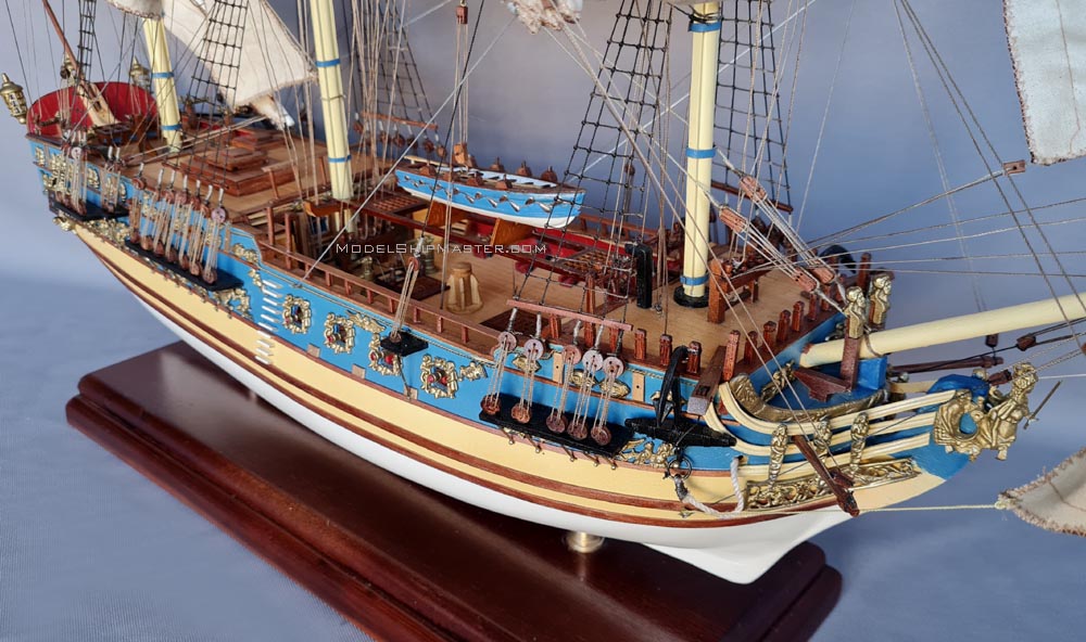 Royal Caroline model